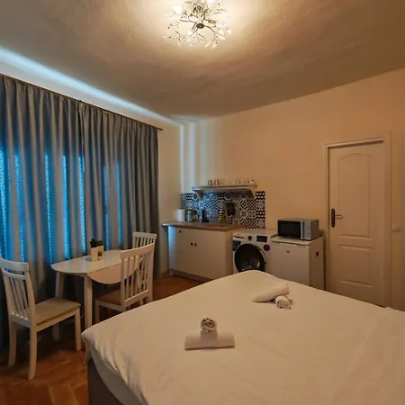 Misty Corner - Ultra Apartment