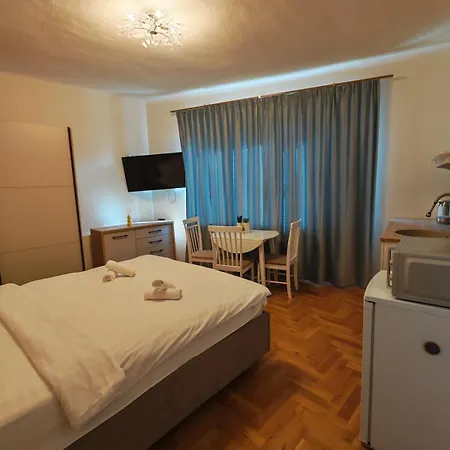 Misty Corner - Ultra Apartment